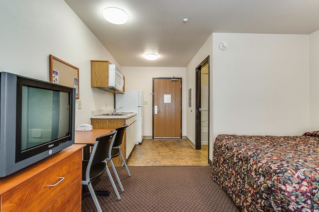 Woodspring Suites Charlotte Гастония Номер фото